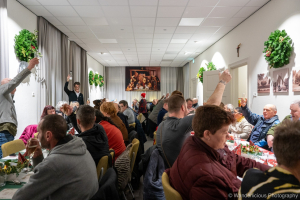 Verwenmiddag voor daklozen tijdens Wereld Dakloze Mensendag