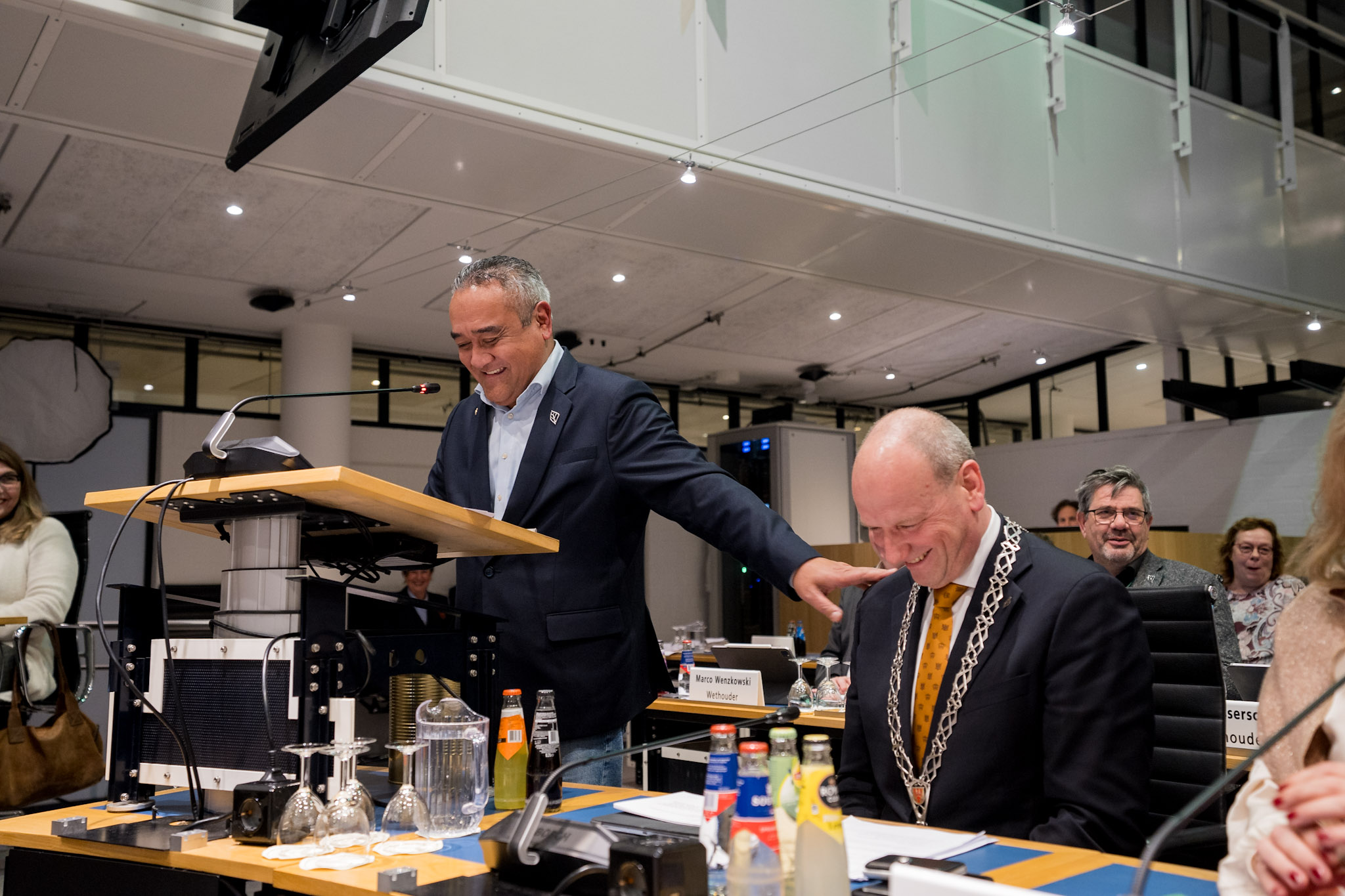 Ton Heerts herbenoemd als burgemeester van Apeldoorn